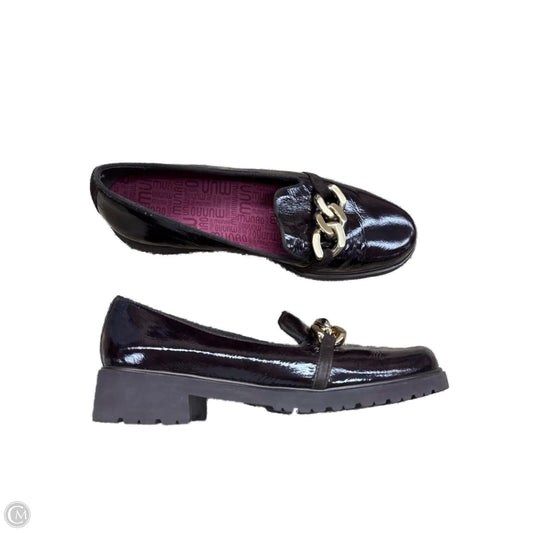 Shoes Flats By Munro In Brown, Size: 9.5