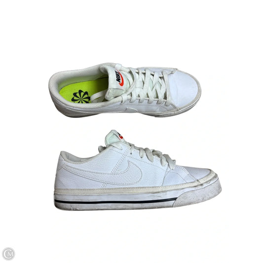 Shoes Sneakers By Nike In White, Size: 7