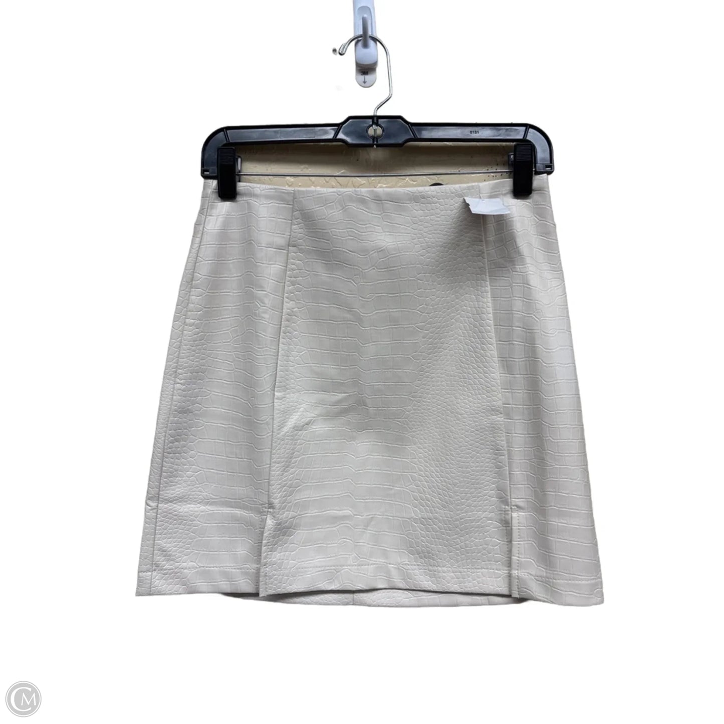 Skirt Mini & Short By Blue Rain In White, Size: S