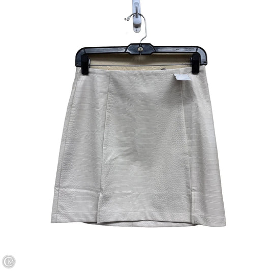 Skirt Mini & Short By Blue Rain In White, Size: S