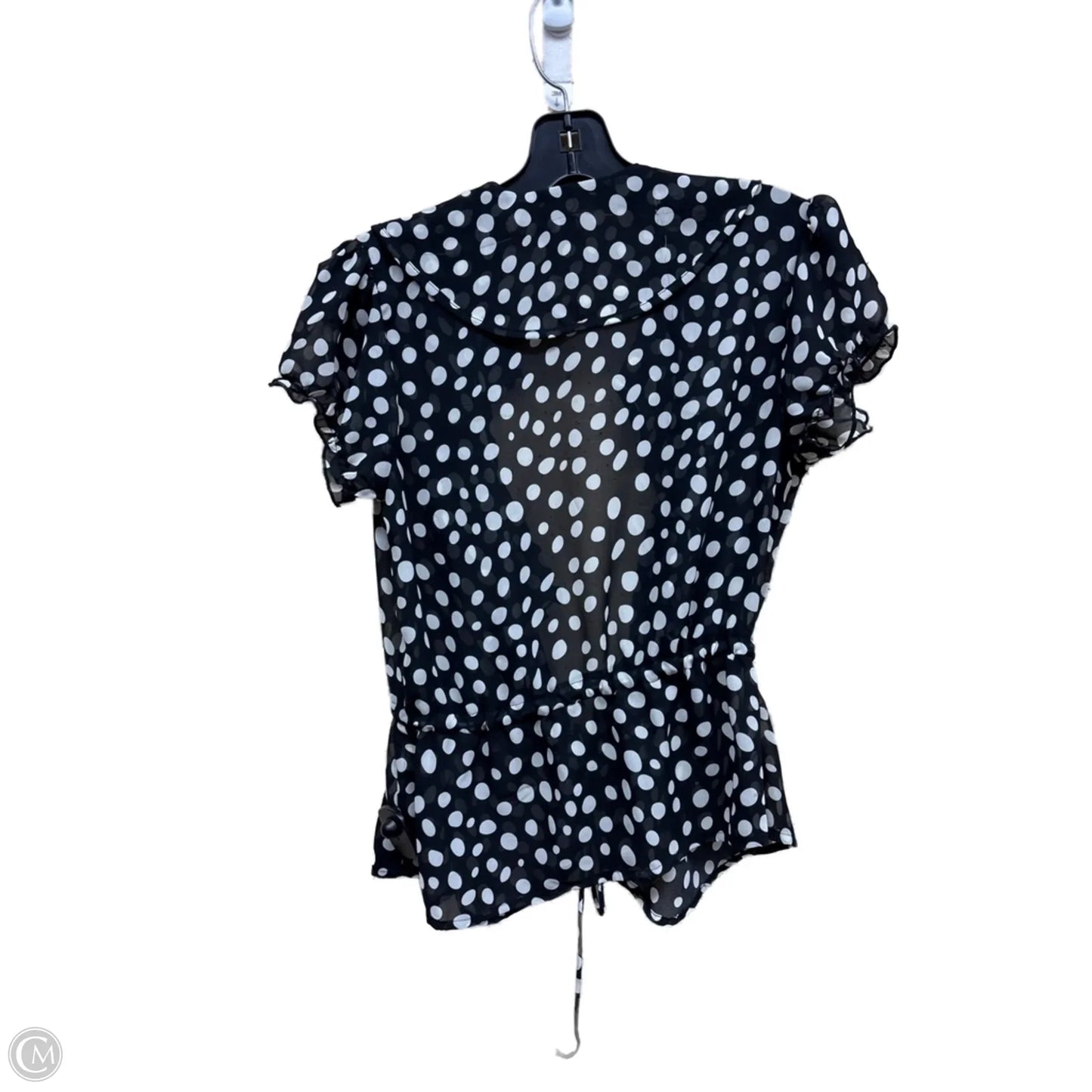 Top Short Sleeve By Clothes Mentor In Polkadot Pattern