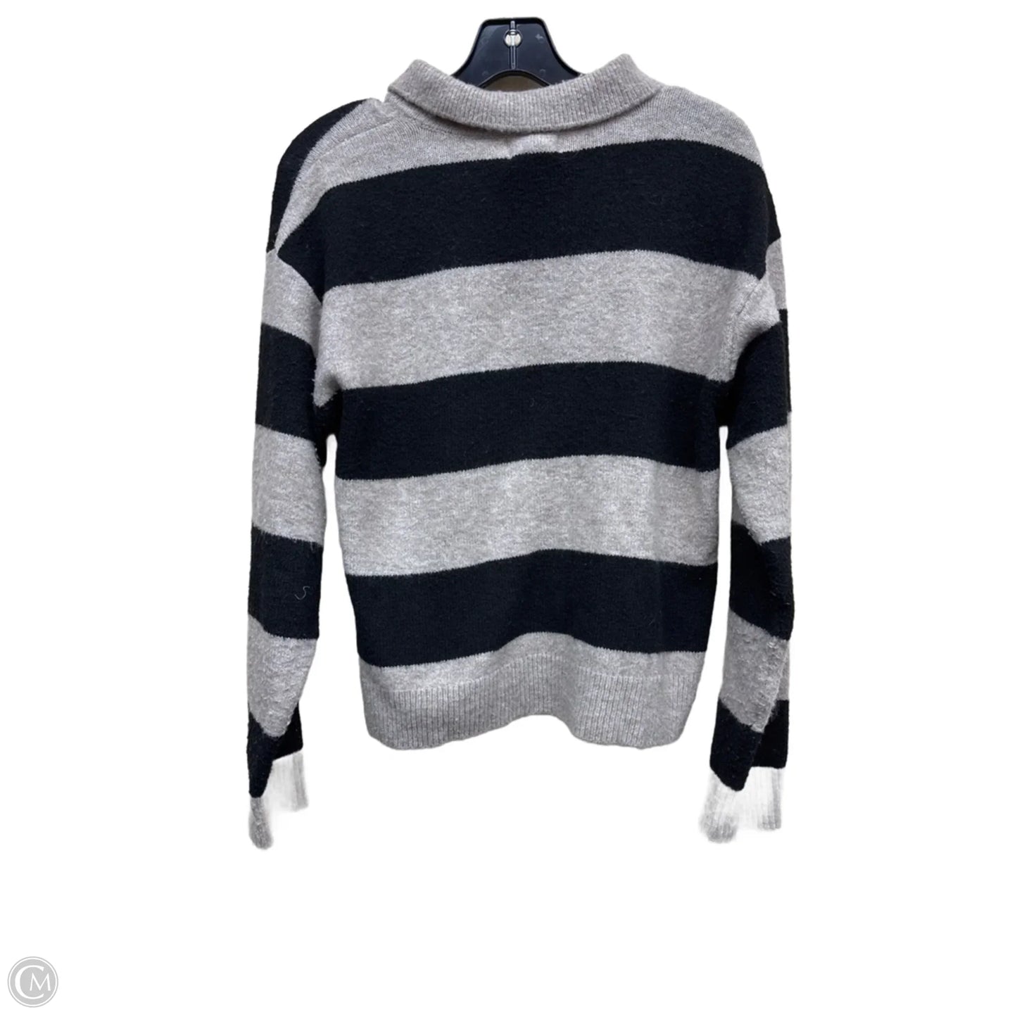 Sweater By Universal Thread In Striped Pattern, Size: S