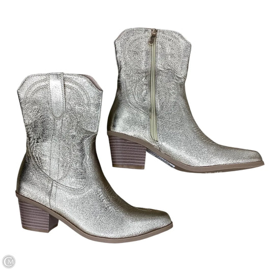 Boots Western By Clothes Mentor In Gold
