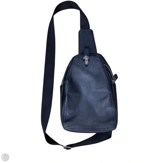 Crossbody By Clothes Mentor, Size: Medium