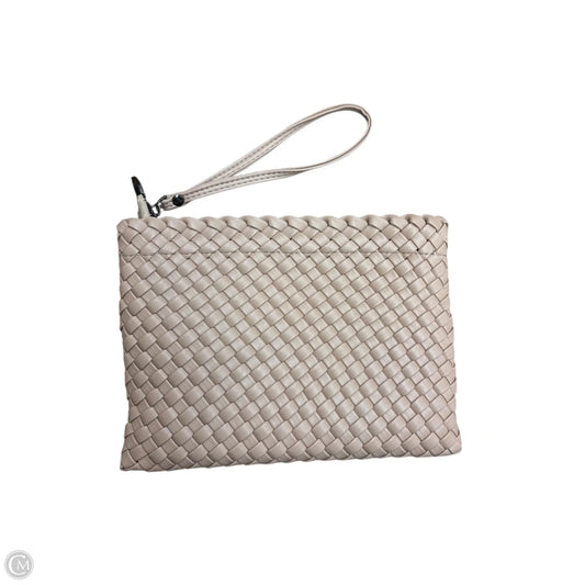 Wristlet By Clothes Mentor, Size: Medium