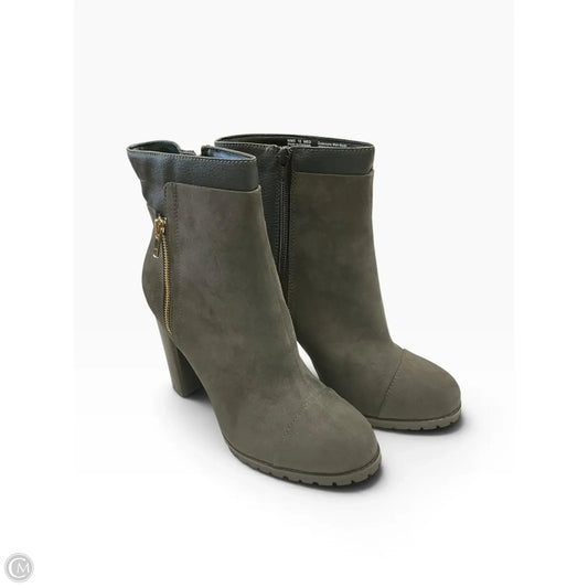 Boots Ankle Heels By Juicy Couture In Grey, Size: 10