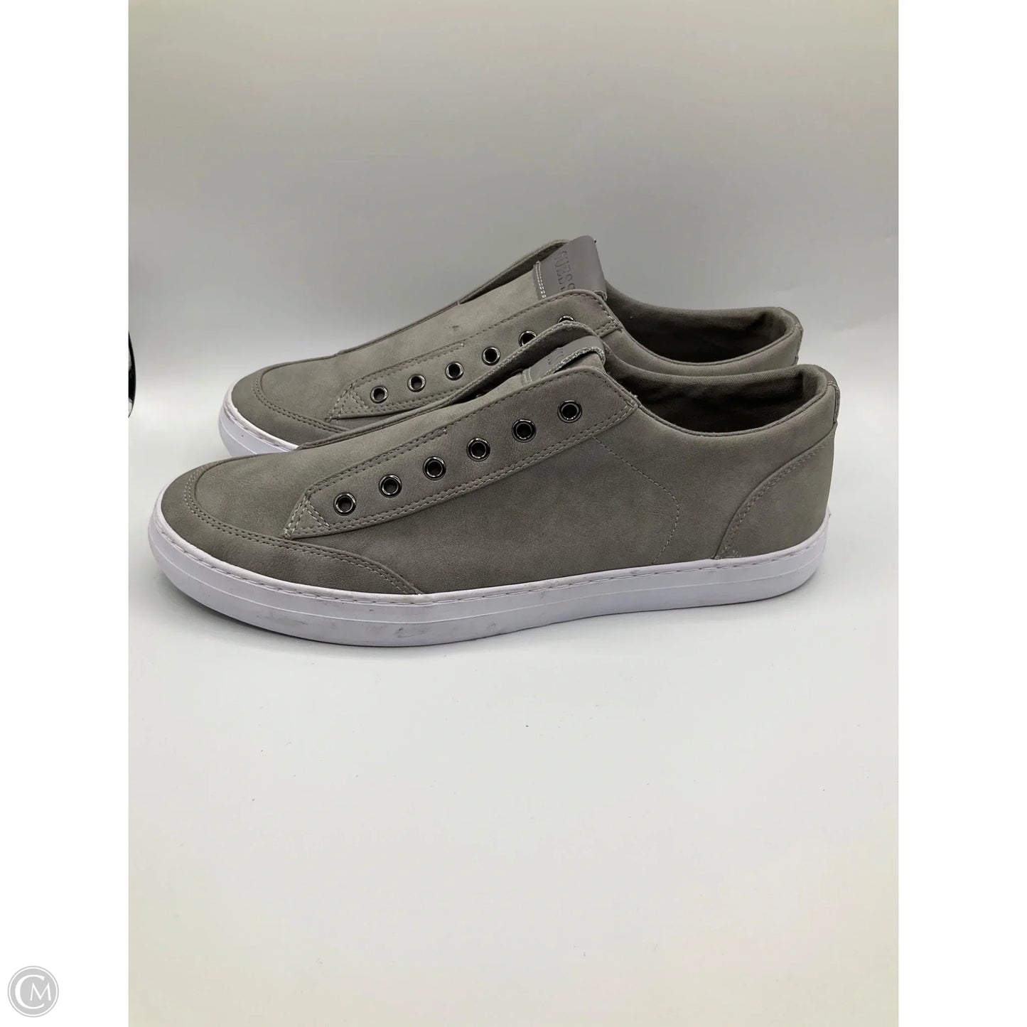 Shoes Sneakers By Guess In Grey, Size: 9.5