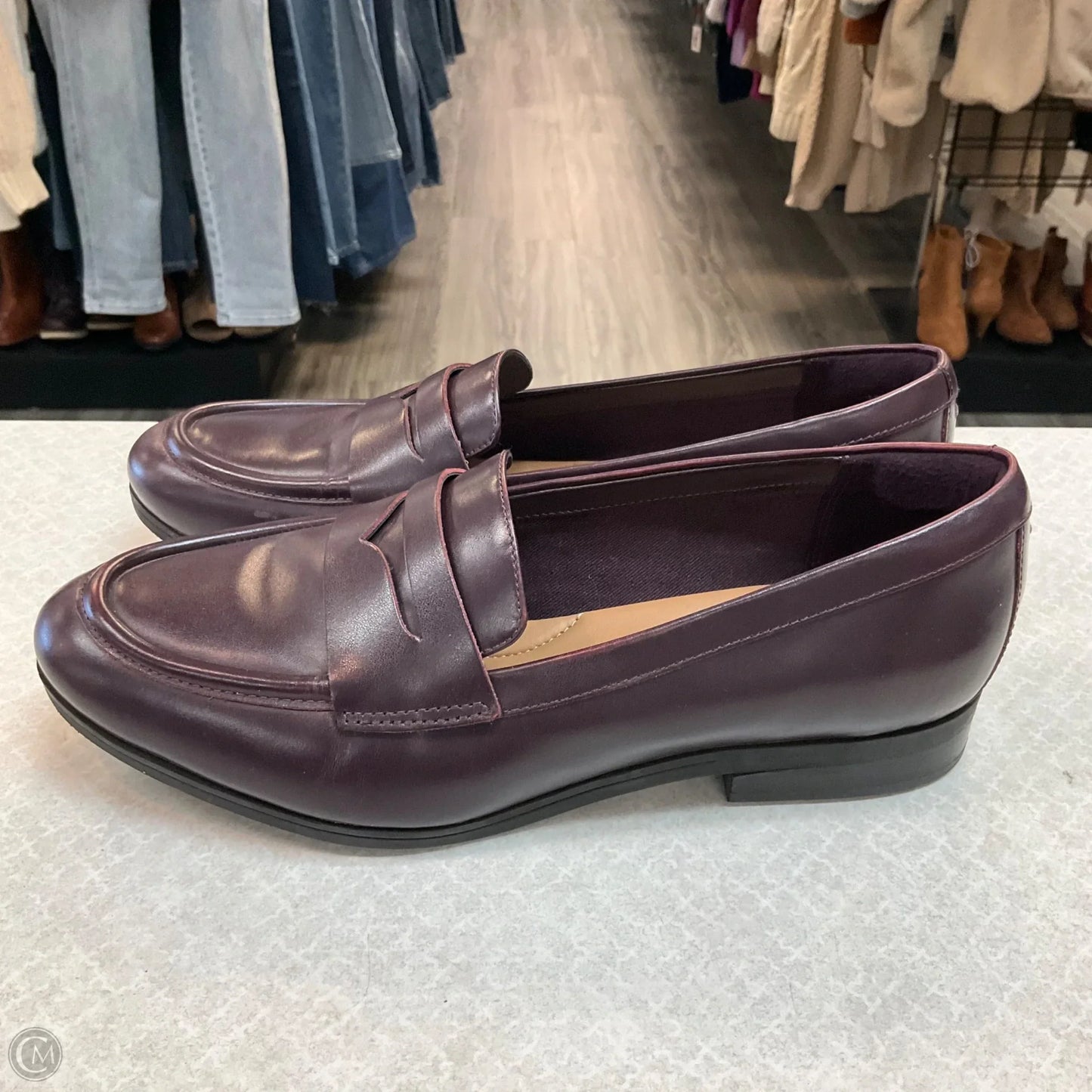 Shoes Flats By Clothes Mentor In Brown, Size: 6