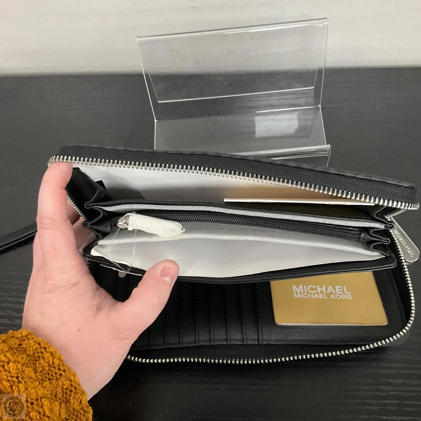 Wristlet Designer By Michael Kors, Size: Large