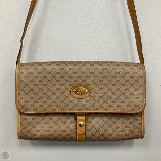 Crossbody Luxury Designer By Gucci, Size: Small