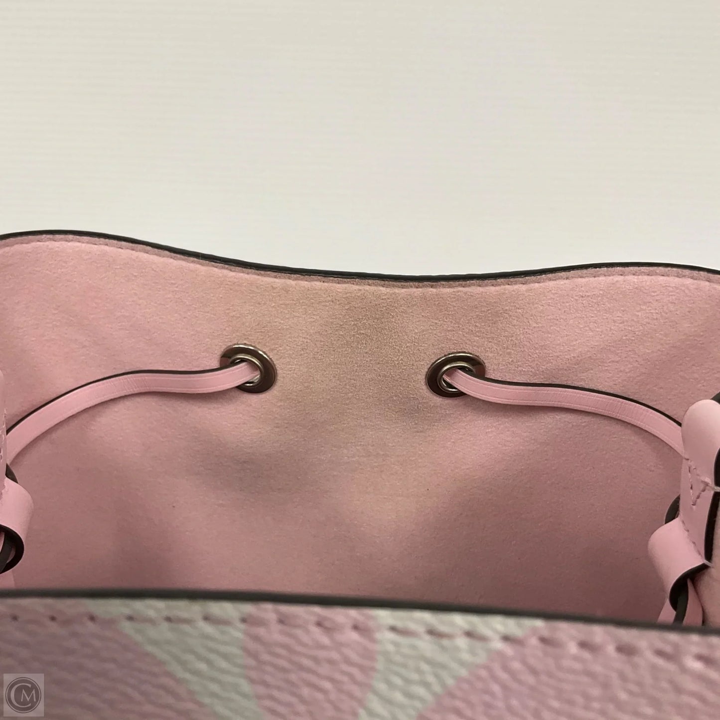 Handbag Luxury Designer By Louis Vuitton, Size: Large