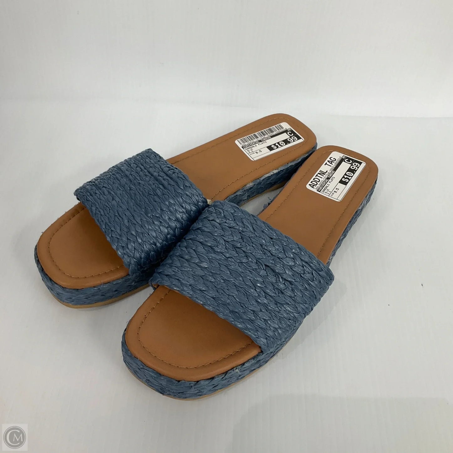 Sandals Flats By Universal Thread In Blue, Size: 9.5