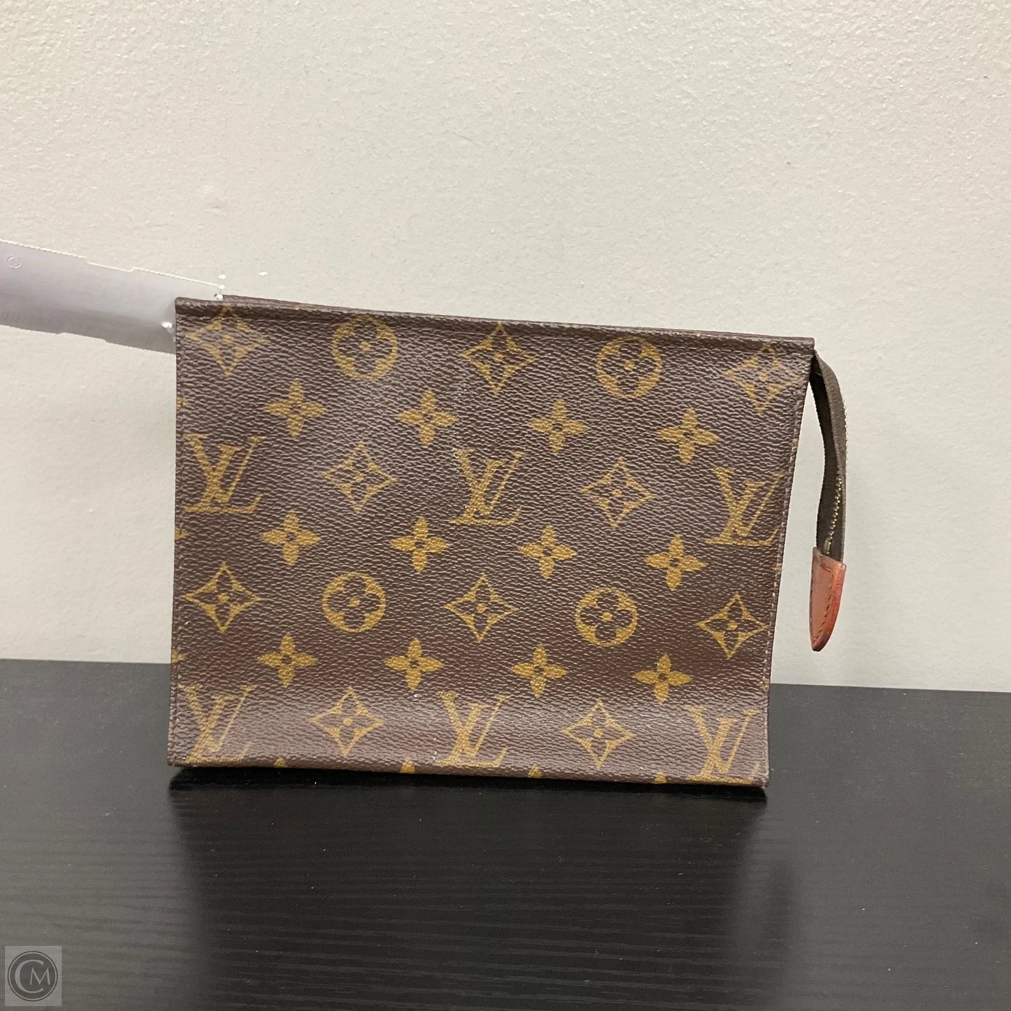 Makeup Bag Luxury Designer By Louis Vuitton, Size: Medium