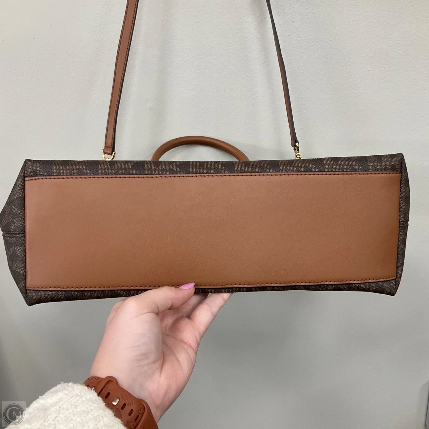 Crossbody Designer By Michael Kors, Size: Medium