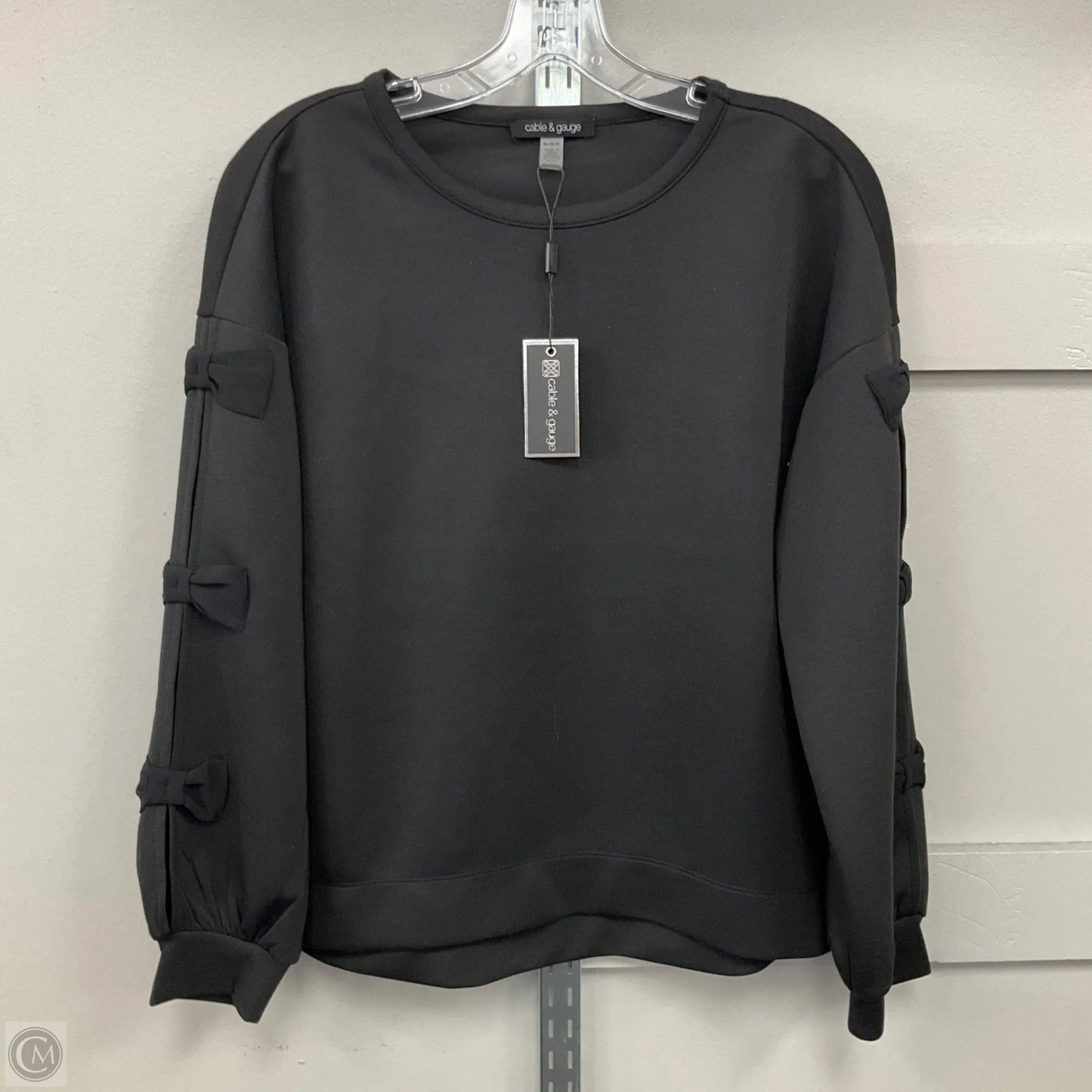 Sweatshirt Crewneck By Cable And Gauge In Black, Size: M