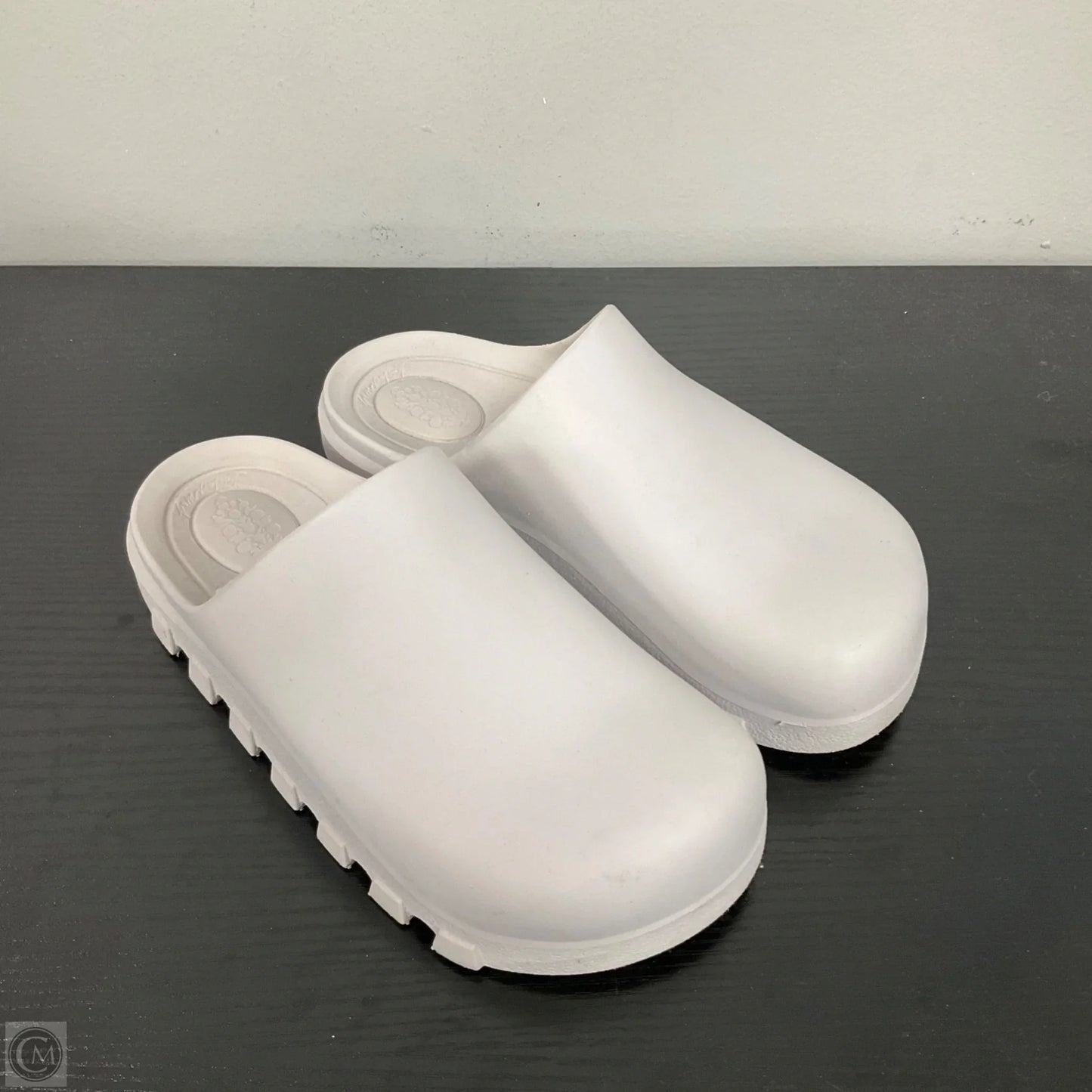 Shoes Flats By Free People In Grey, Size: 6