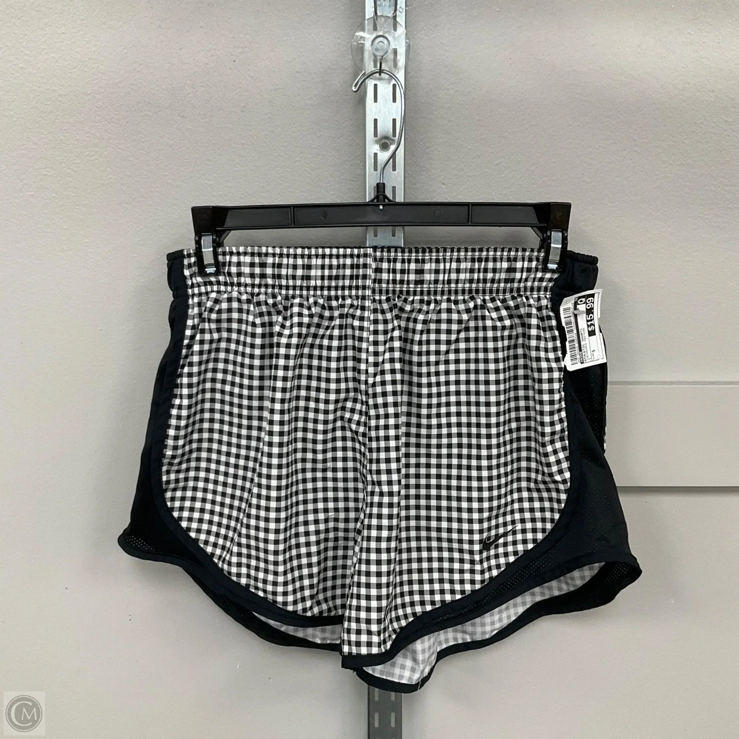 Athletic Shorts By Nike In Checkered Pattern, Size: S