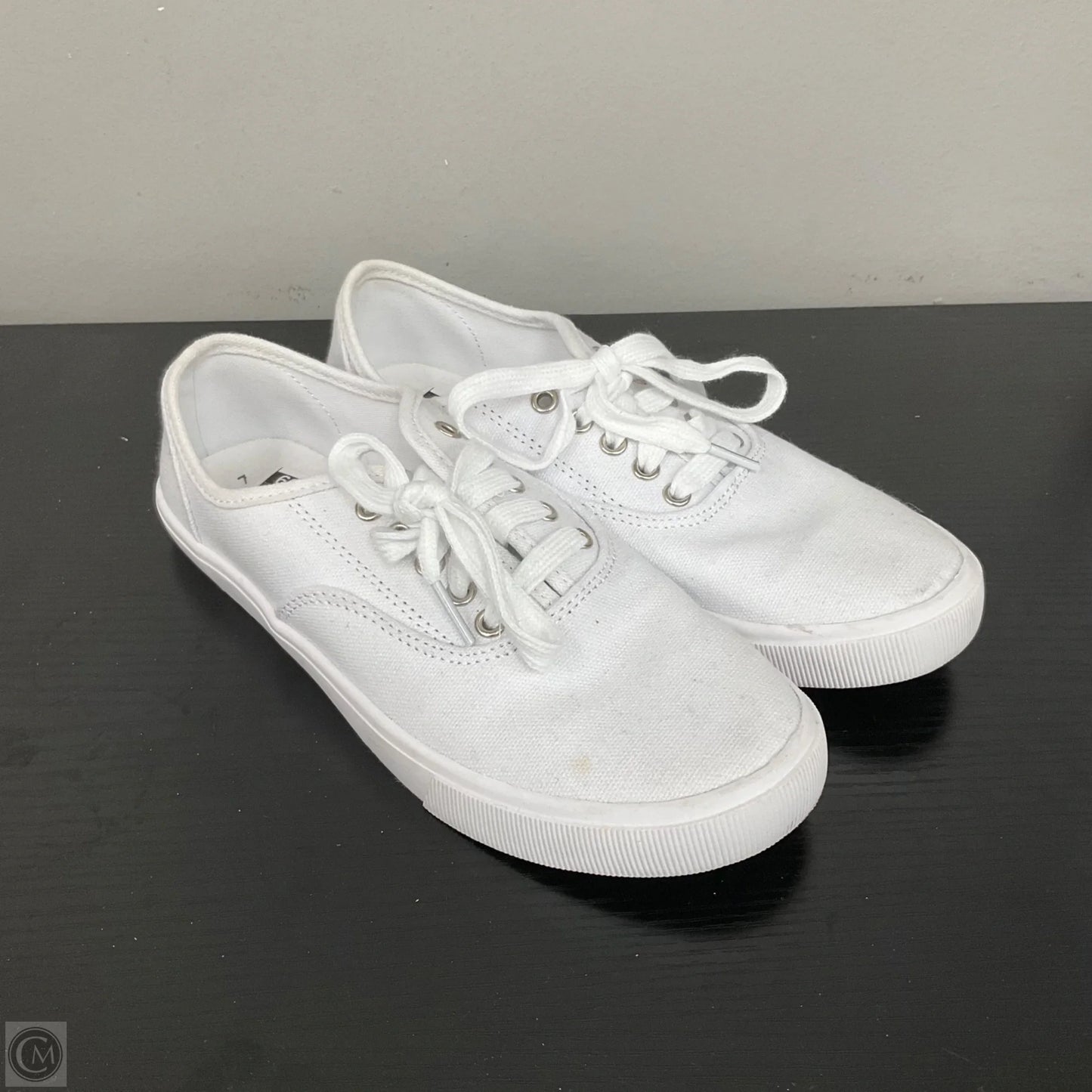 Shoes Sneakers By Time And Tru In White, Size: 7