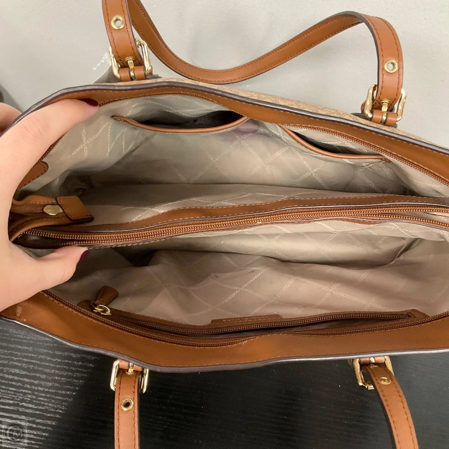 Handbag Designer By Michael Kors, Size: Large