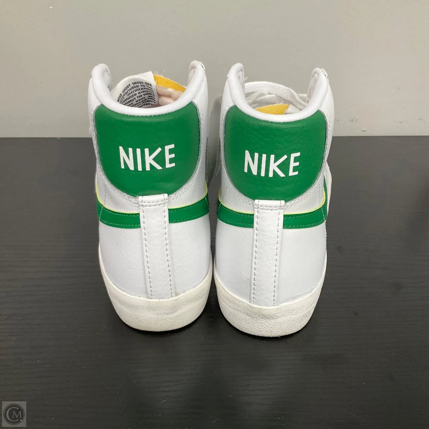 Shoes Athletic By Nike In White, Size: 10