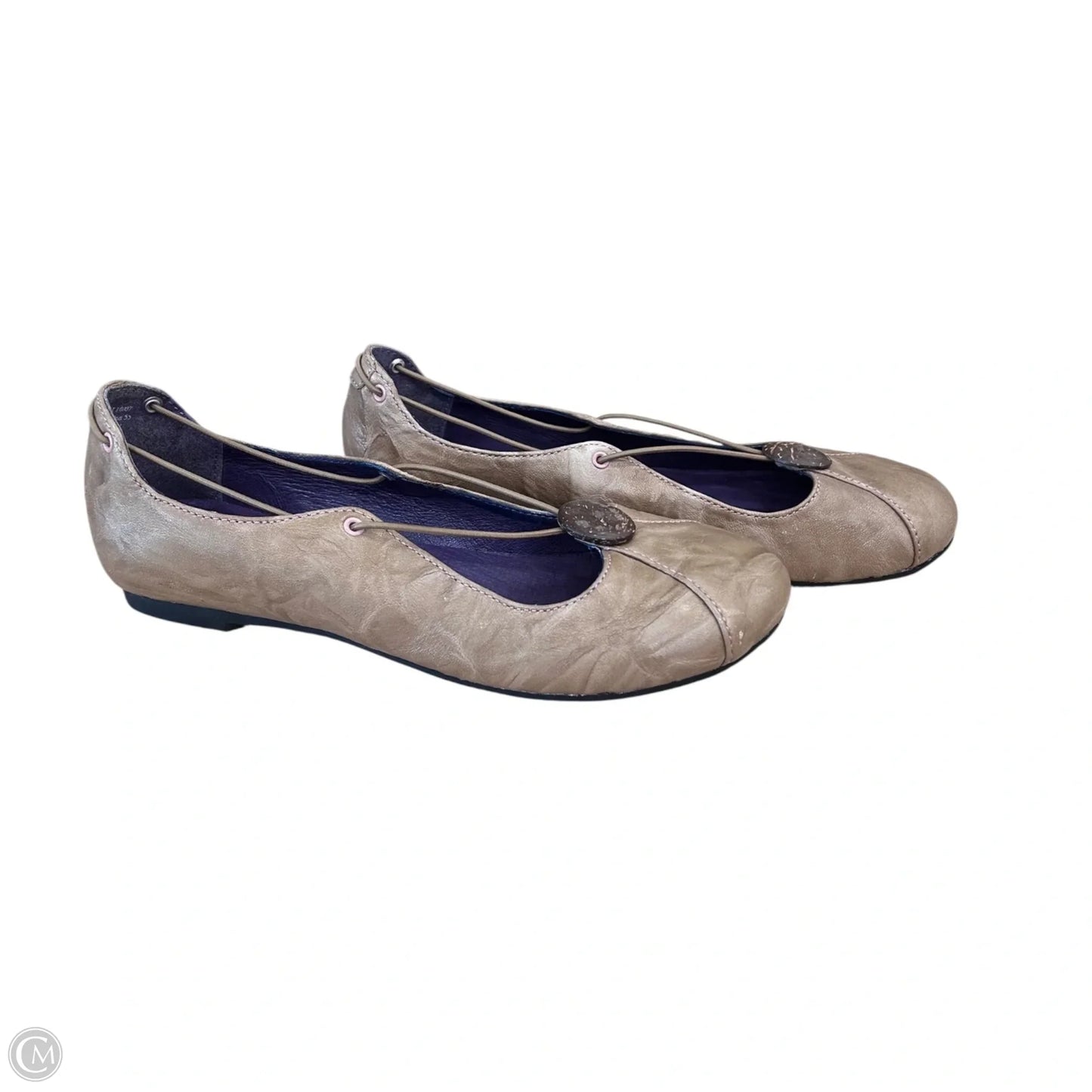 Shoes Flats By Indigo In Tan, Size: 7.5