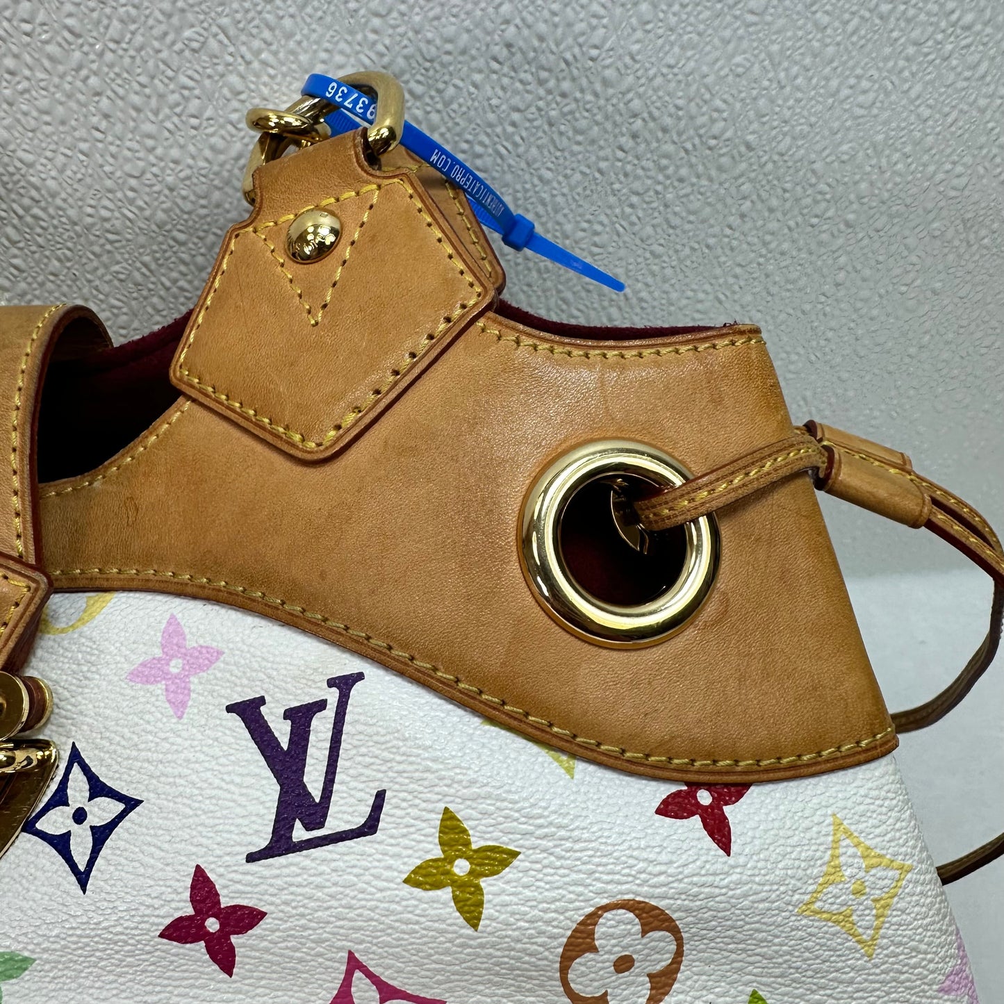 Handbag Luxury Designer By Louis Vuitton, Size: Large