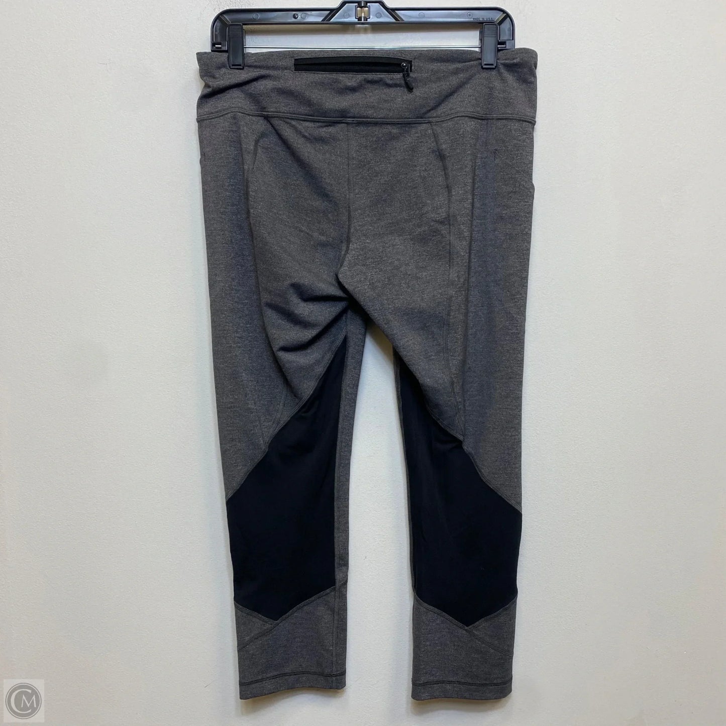 Athletic Leggings Capris Designer By Lululemon In Grey, Size: M