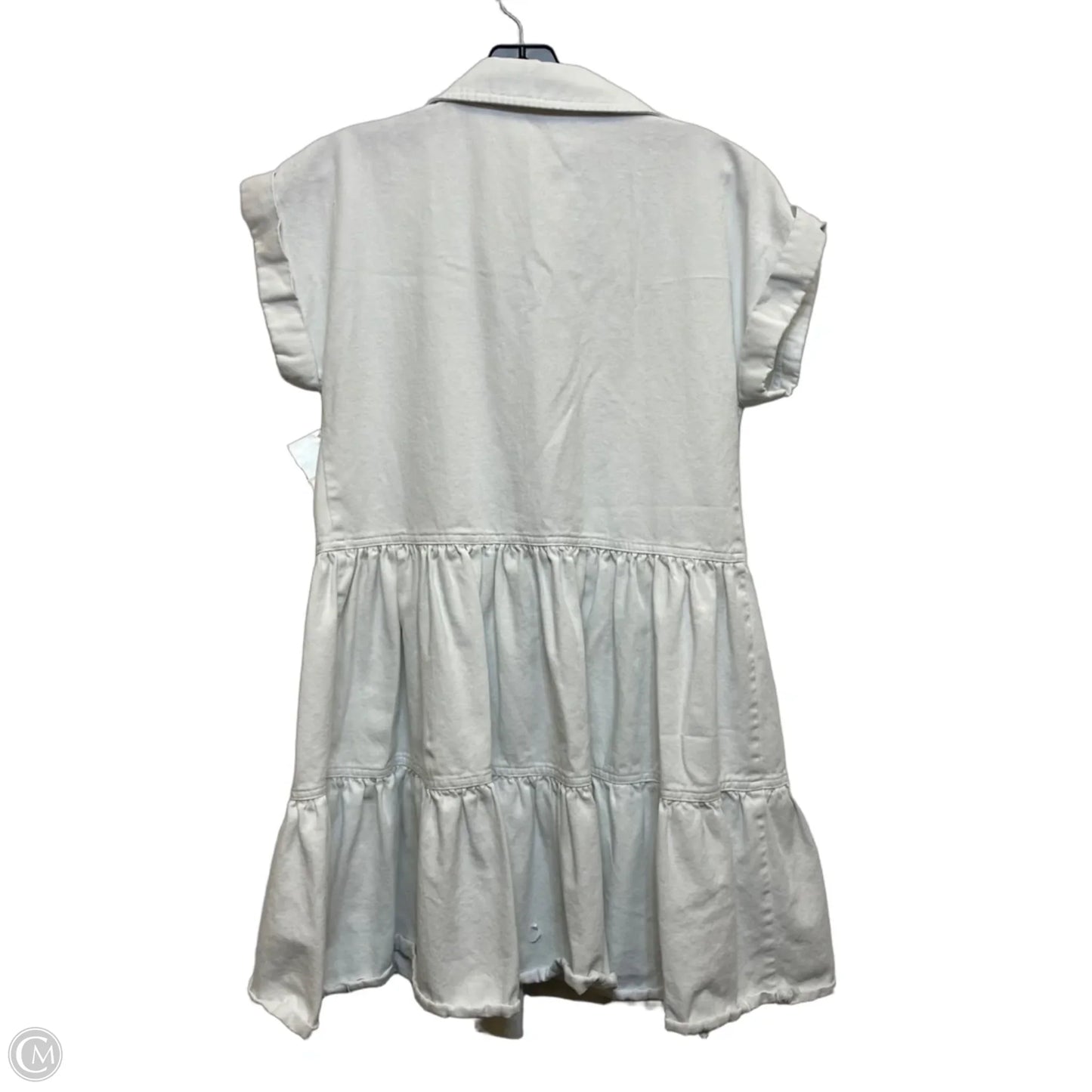 Dress Casual Short By Clothes Mentor In White, Size: S