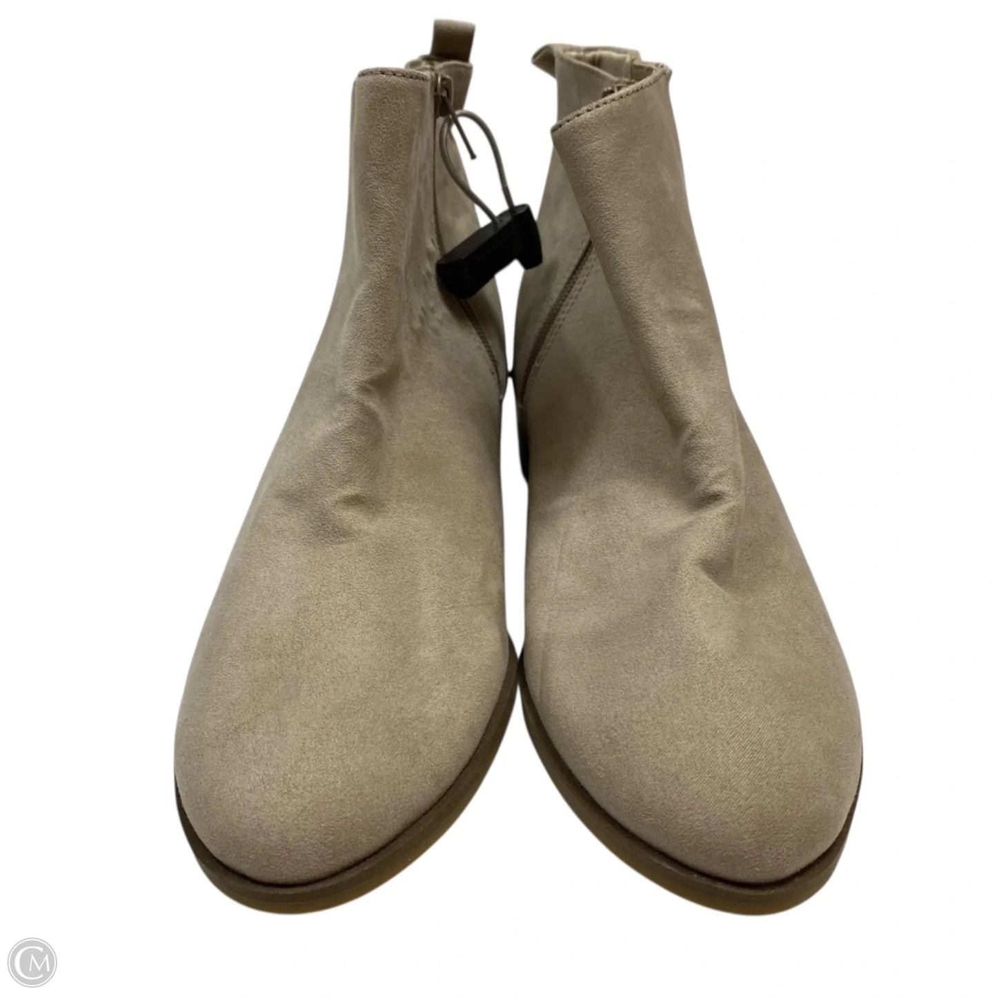 Boots Ankle Flats By Old Navy In Cream, Size: 10