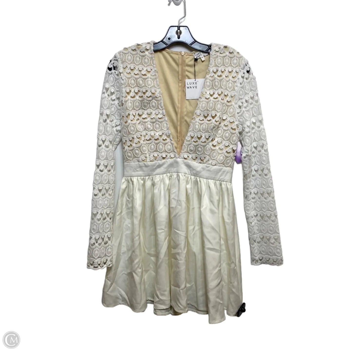 Dress Casual Short By Luxe Wave In White, Size: M