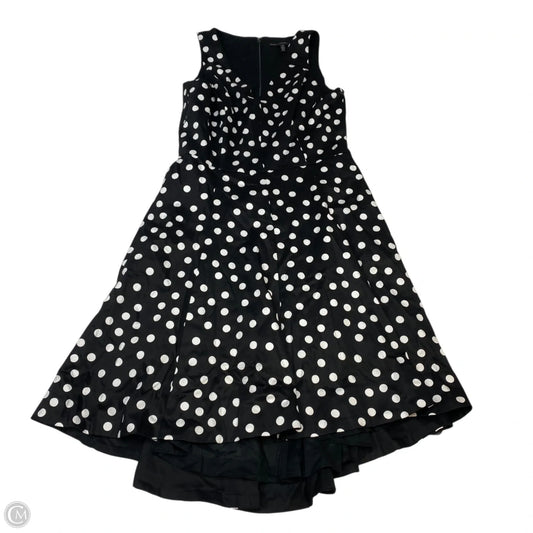 Dress Casual Short By White House Black Market In Black, Size: M