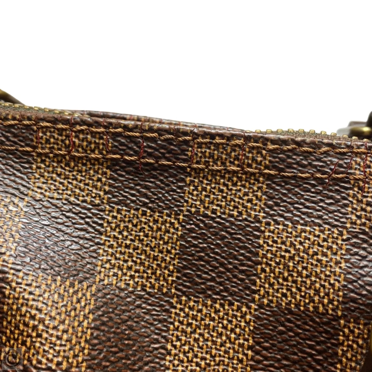 Handbag Luxury Designer By Louis Vuitton, Size: Medium