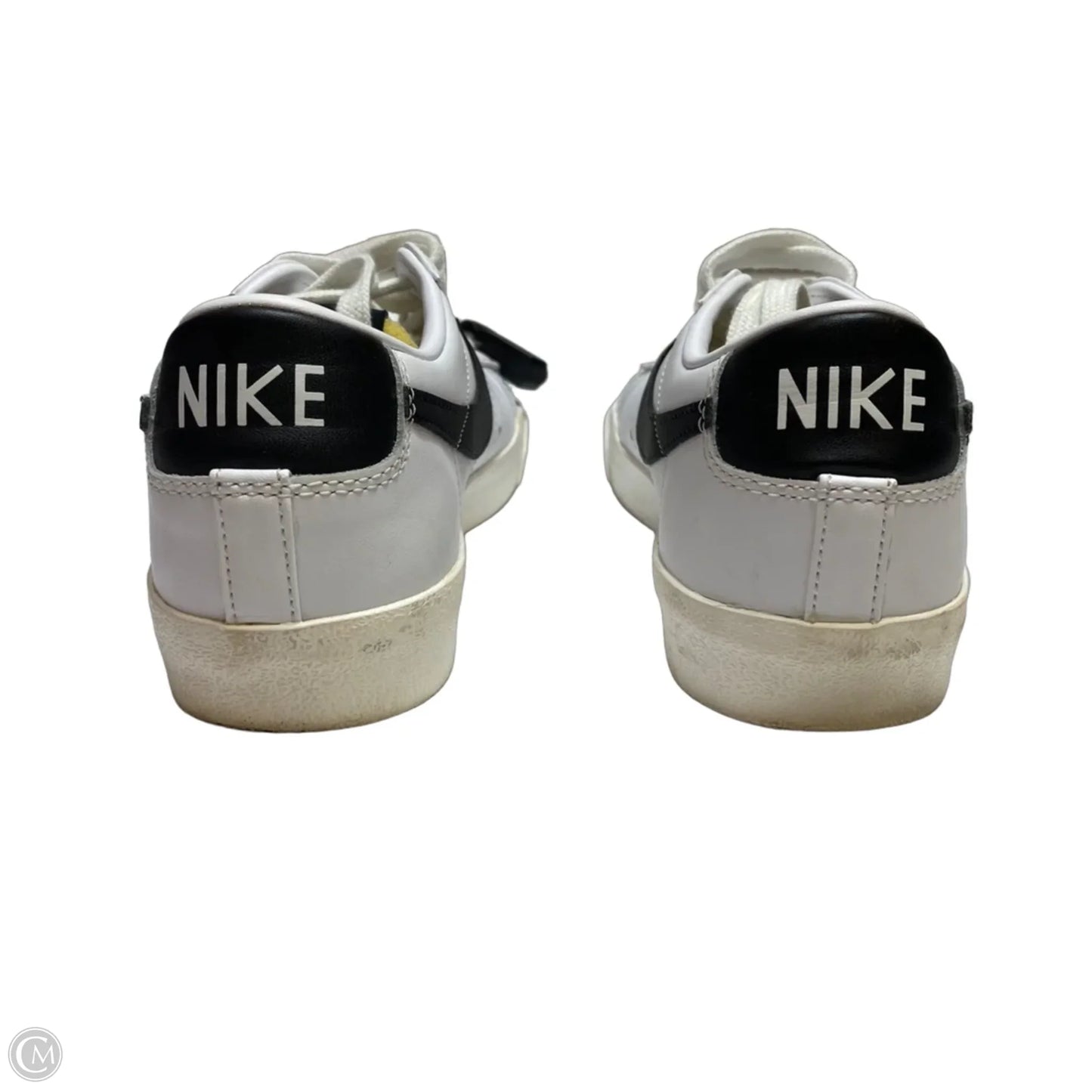 Shoes Sneakers By Nike In White, Size: 8.5