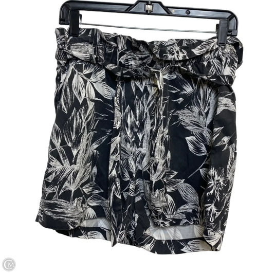 Shorts By C And C In Grey & White, Size: M
