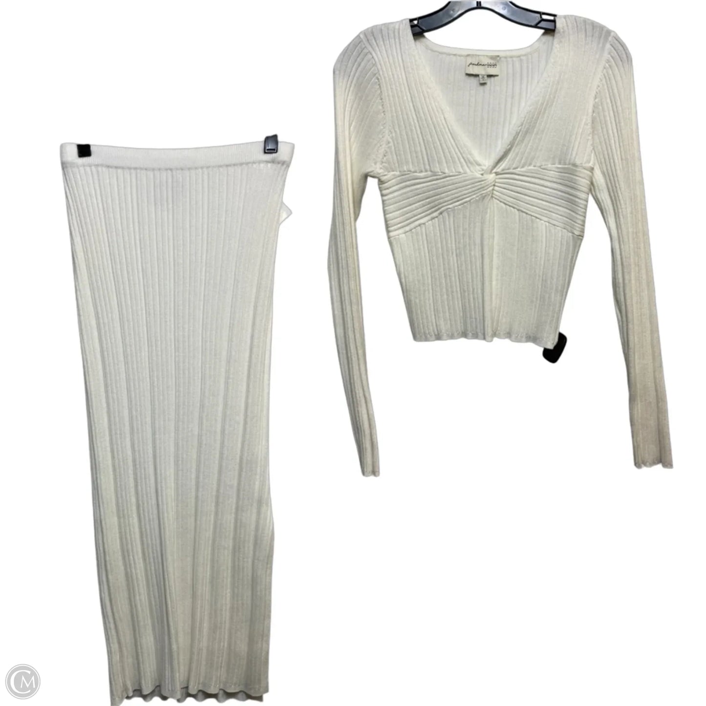 Skirt Set 2pc By Clothes Mentor In Cream, Size: S