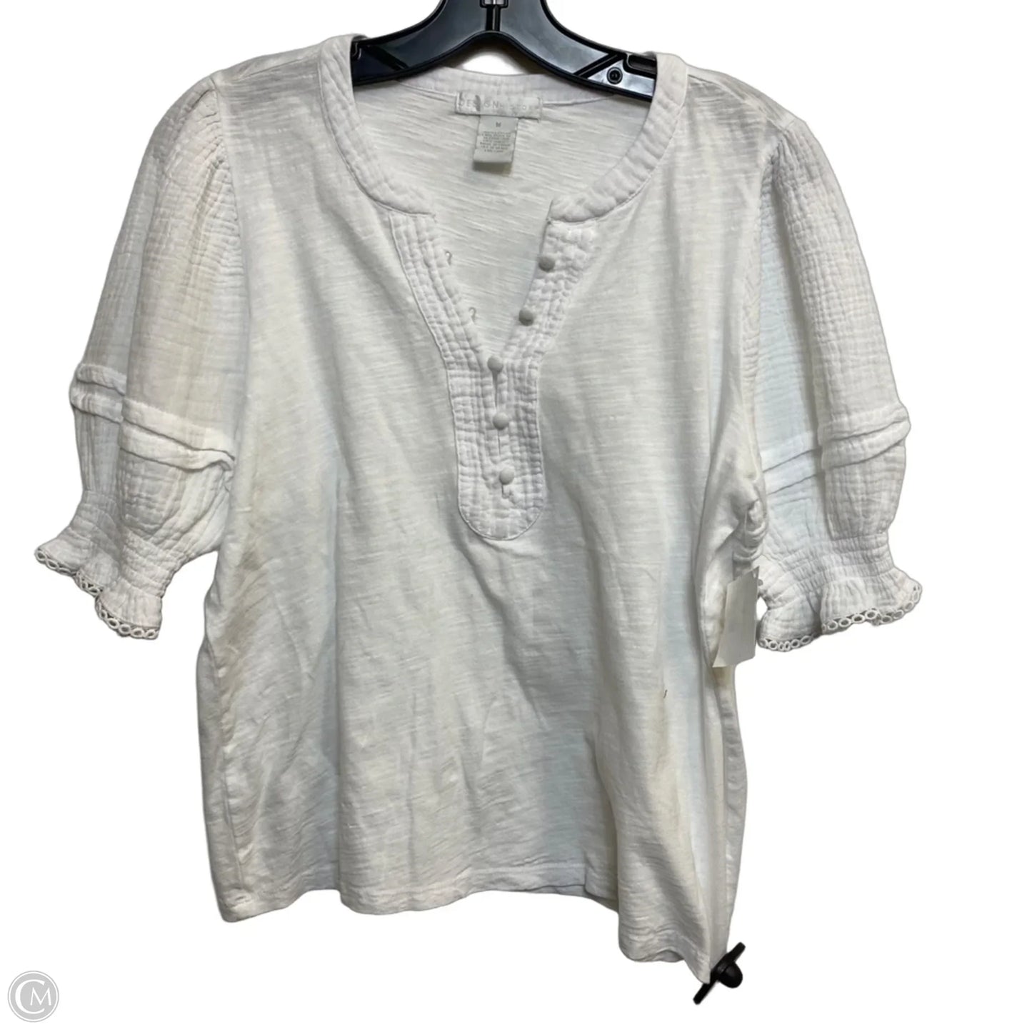 Top Short Sleeve By Design History In White, Size: M