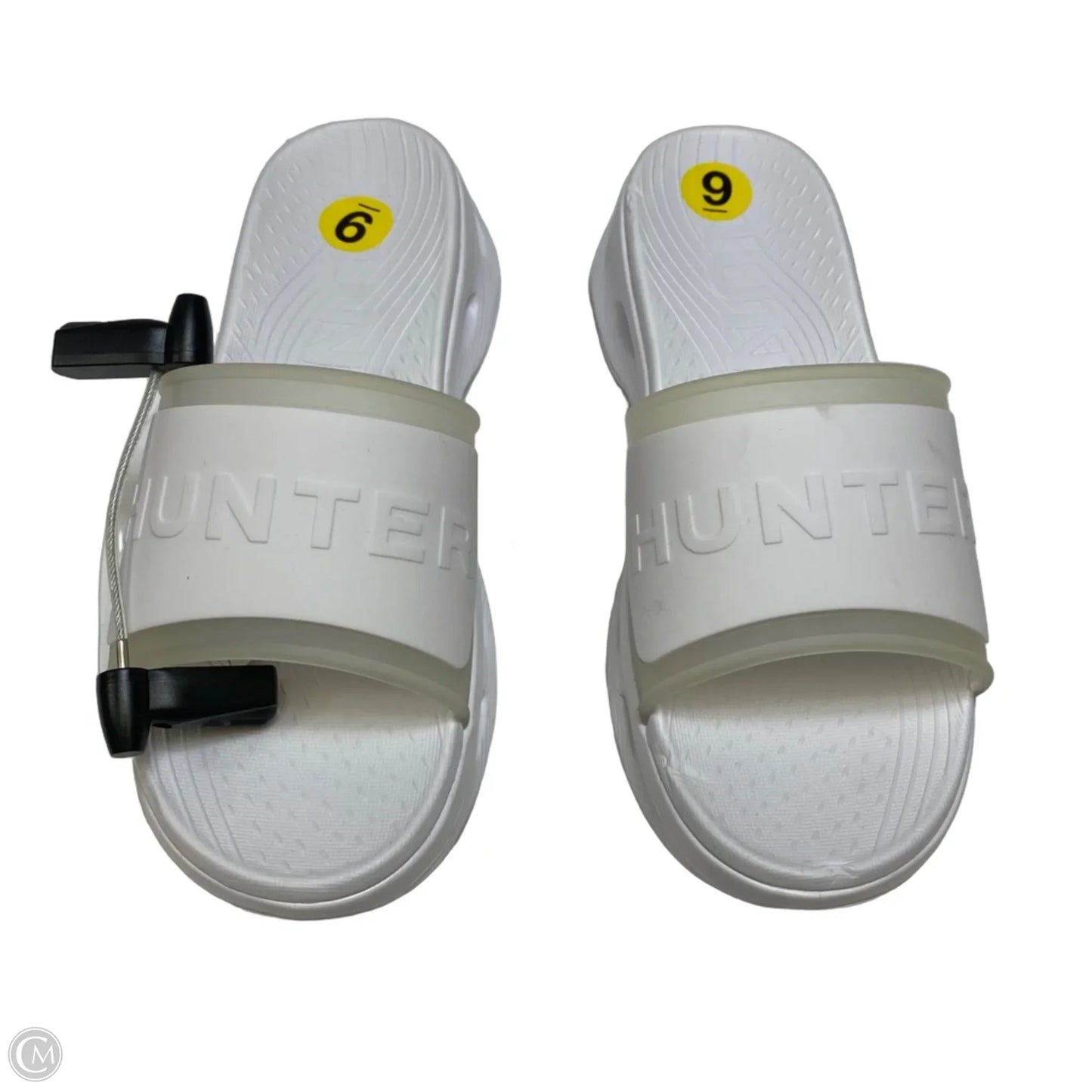 Sandals Designer By Hunter In White, Size: 9