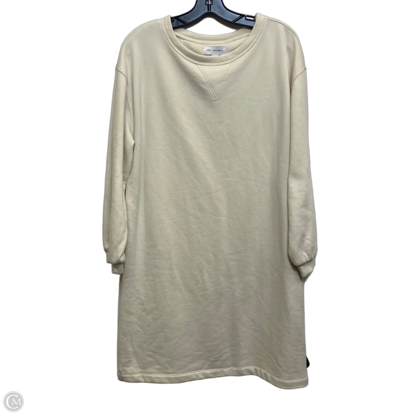 Dress Casual Short By Free Assembly In Cream, Size: L