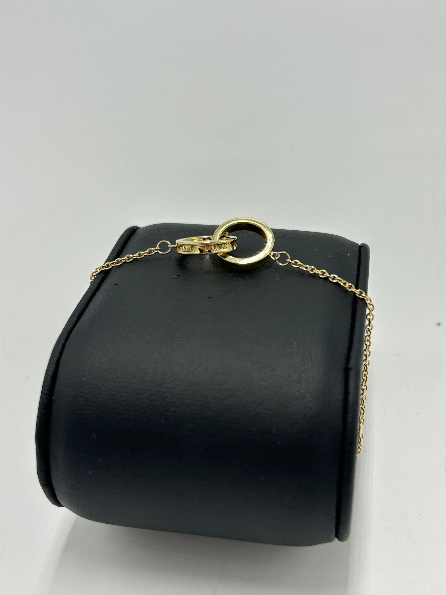 Tiffany & Company 18K Interlocking Circles Luxury Bracelet