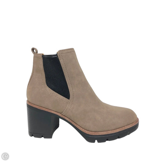 Boots Ankle Heels By Naturalizer In Grey, Size: 8.5
