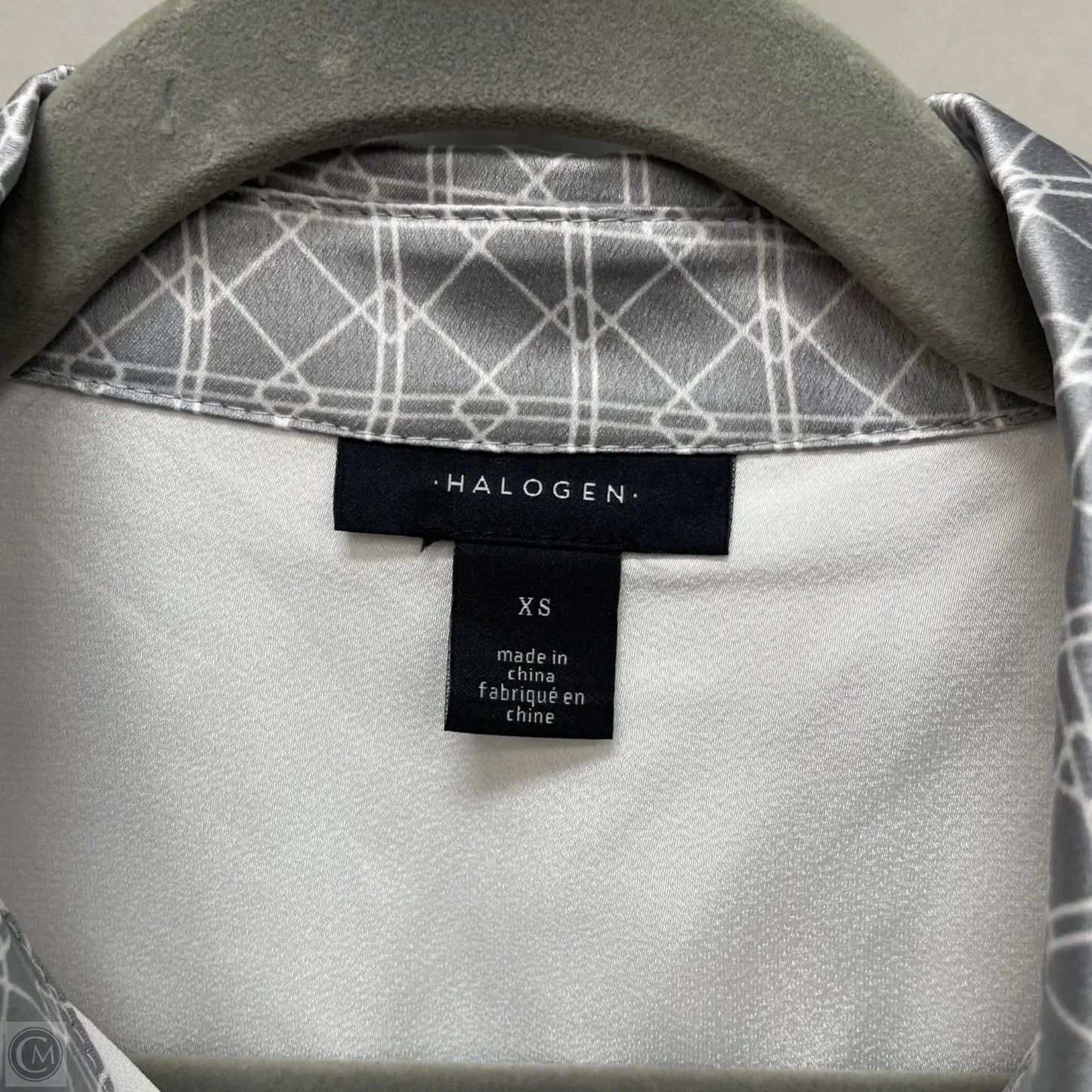 Blouse Long Sleeve By Halogen In Grey & White, Size: Xs