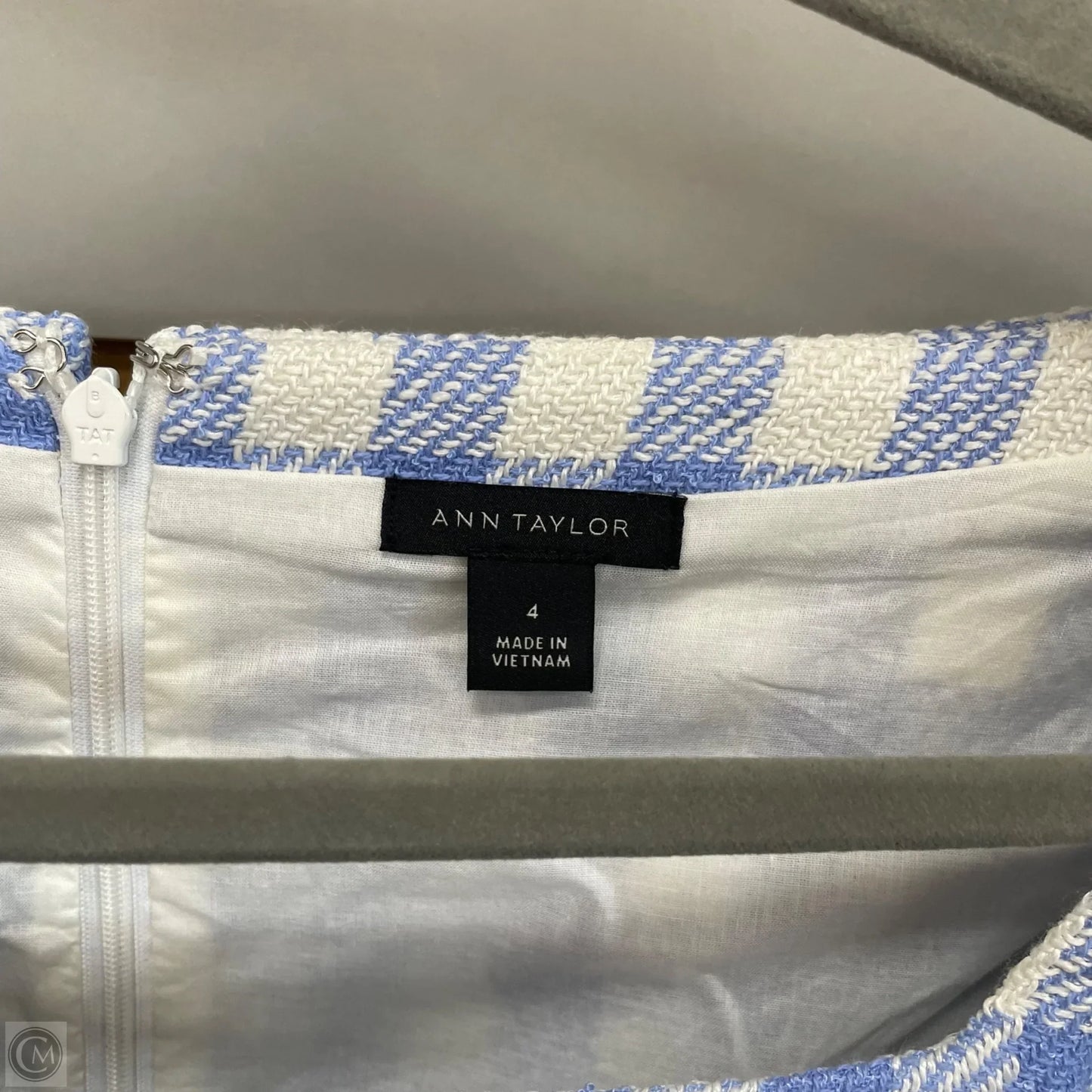 Dress Casual Short By Ann Taylor In Blue & White, Size: 4