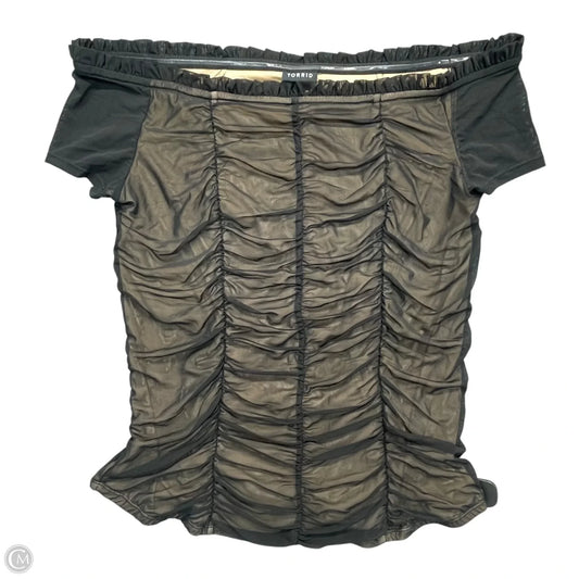 Top Short Sleeve By Torrid In Black, Size: M