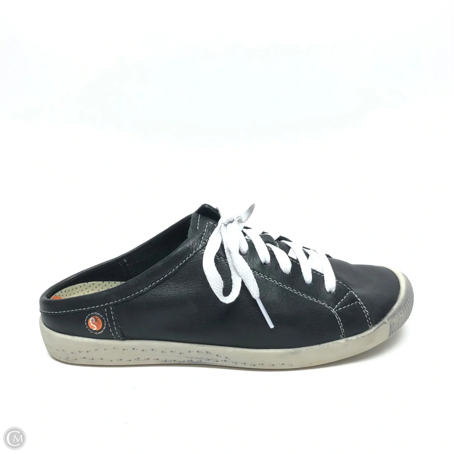 Shoes Sneakers By Cmc In Black, Size: 7.5