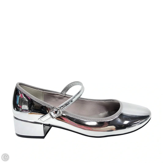 Shoes Flats By Madden Girl In Silver, Size: 6.5