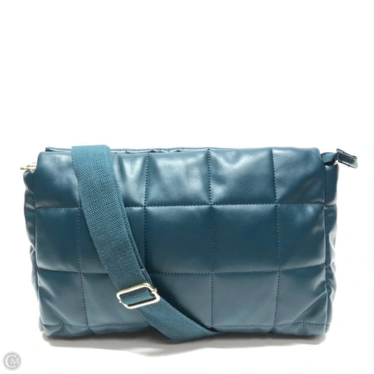 Crossbody By Clothes Mentor, Size: Medium