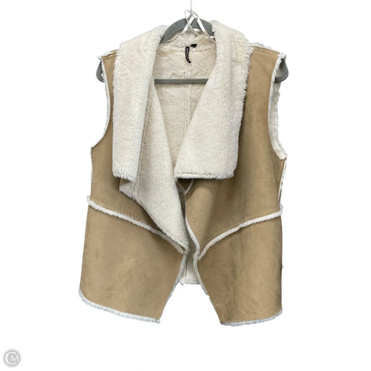 Vest Faux Fur & Sherpa By Clothes Mentor In Beige, Size: M