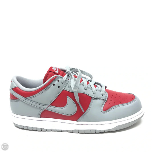Shoes Sneakers By Nike In Grey & Red, Size: 10.5