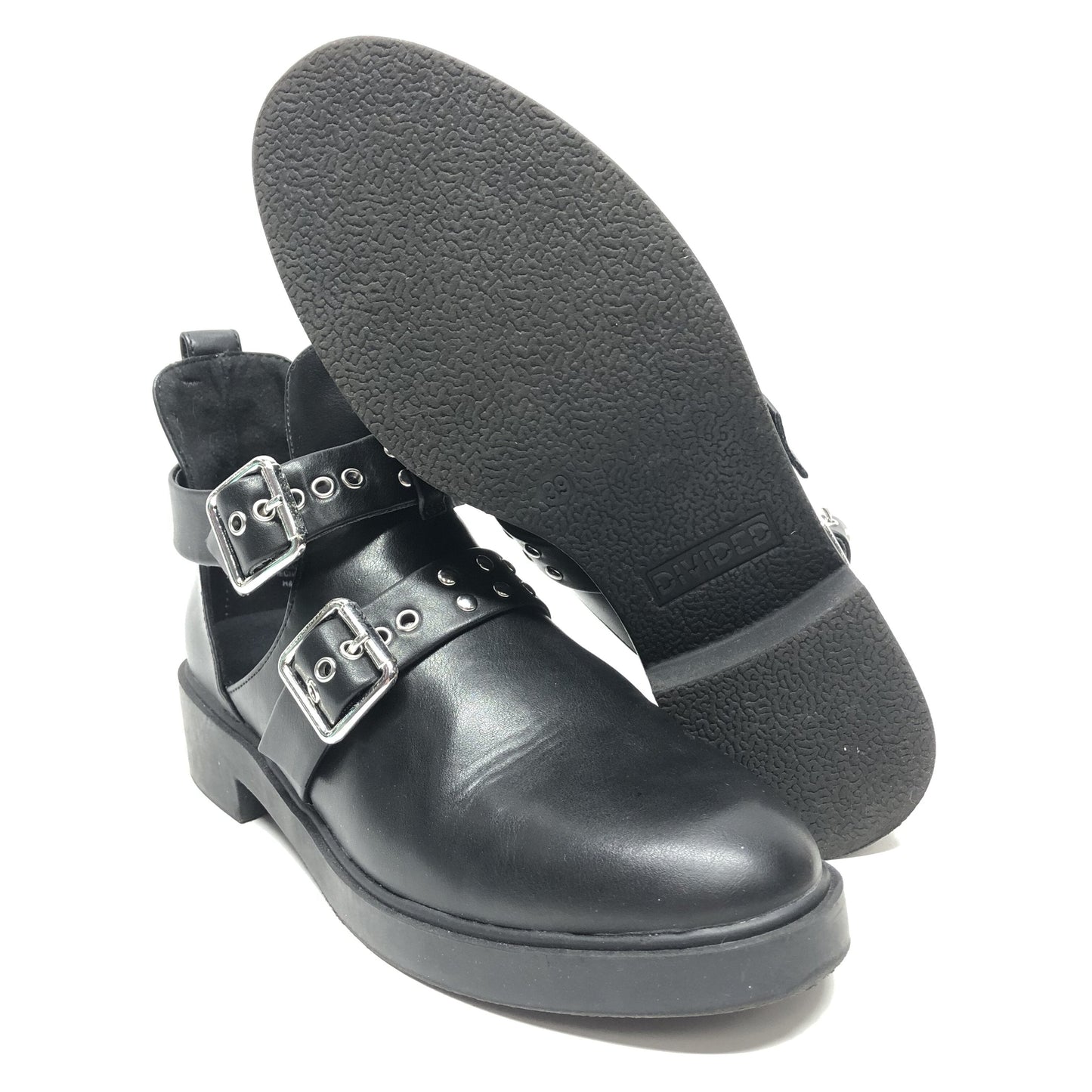 Boots Ankle Heels By Divided  Size: 8