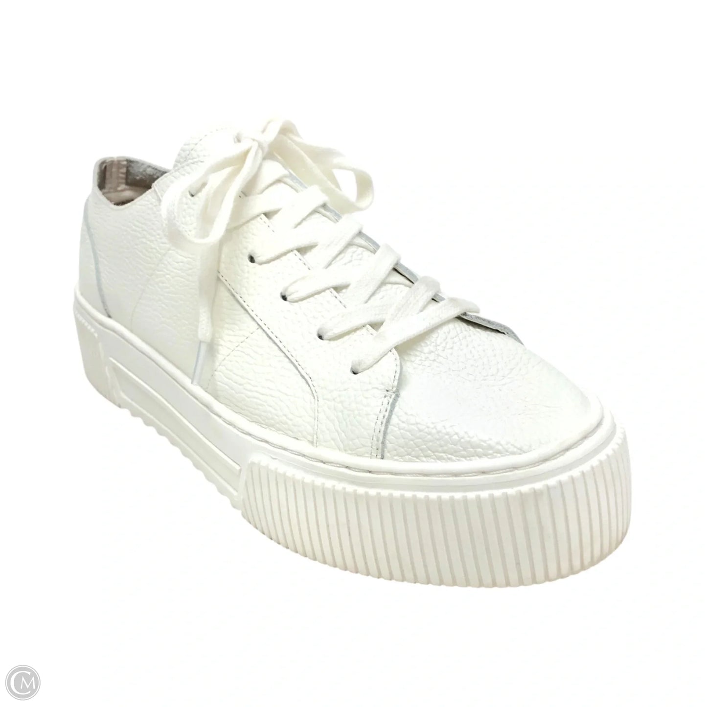 Shoes Sneakers By Crown Vintage In White, Size: 9